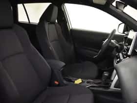 Toyota Corolla (2024) thumbnail 3
