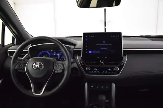 Toyota Corolla (2024) thumbnail 4
