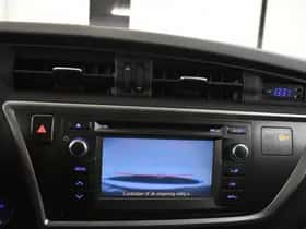 Toyota Auris (2015) thumbnail 24