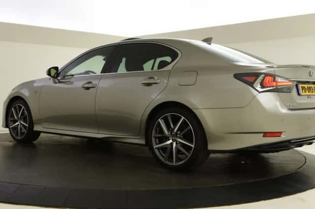 Lexus GS (2017) thumbnail 6