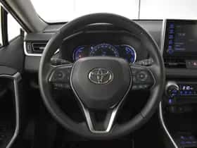 Toyota RAV4 (2021) thumbnail 9