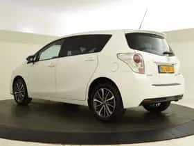Toyota Verso (2016) thumbnail 6