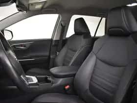 Toyota RAV4 (2022) thumbnail 11