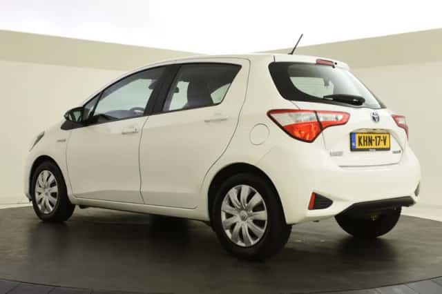Toyota Yaris (2020) thumbnail 6