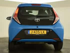 Toyota Aygo (2017) thumbnail 9