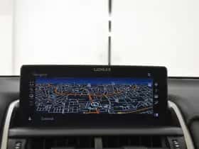 Lexus NX (2018) thumbnail 35