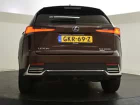 Lexus NX (2018) thumbnail 8
