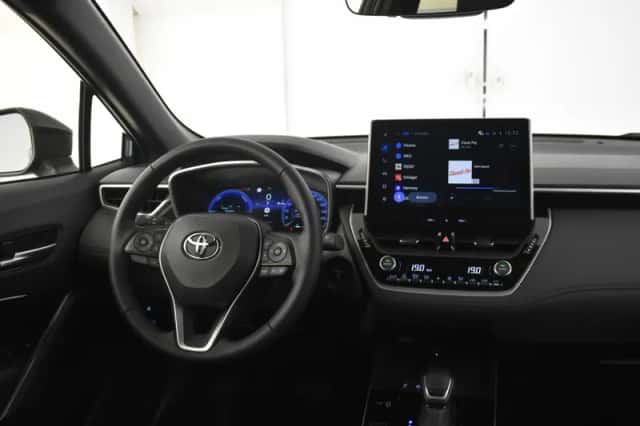 Toyota Corolla (2025) thumbnail 3