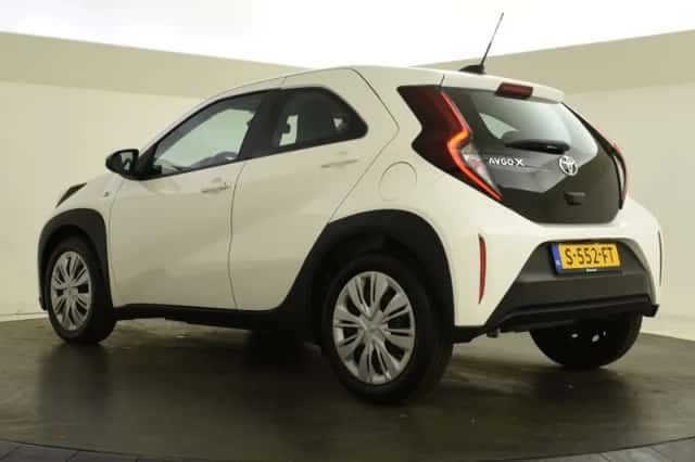 Toyota Aygo (2023) thumbnail 6