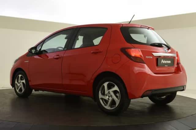 Toyota Yaris (2016) thumbnail 6