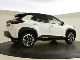 Toyota Yaris Cross (2022) thumbnail 2