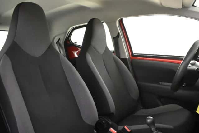 Toyota Aygo (2019) thumbnail 3