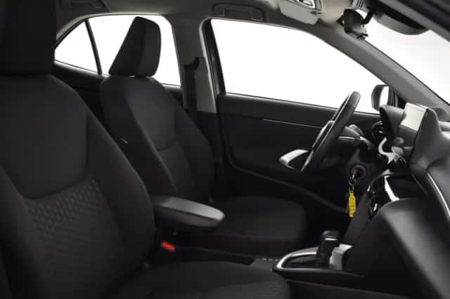 Toyota Yaris Cross (2025) thumbnail 3