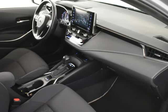 Toyota Corolla (2019) thumbnail 3