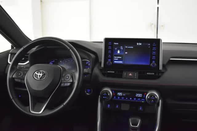 Toyota RAV4 (2022) thumbnail 4