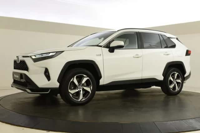 Toyota RAV4 (2022) thumbnail 5