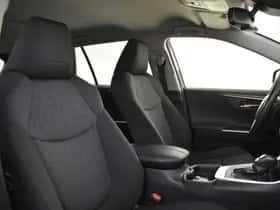 Toyota RAV4 (2020) thumbnail 3