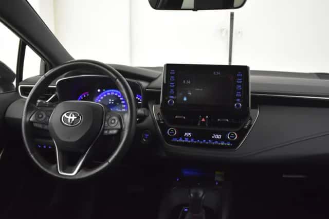 Toyota Corolla (2021) thumbnail 4