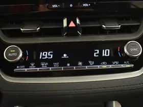 Toyota Corolla (2024) thumbnail 13