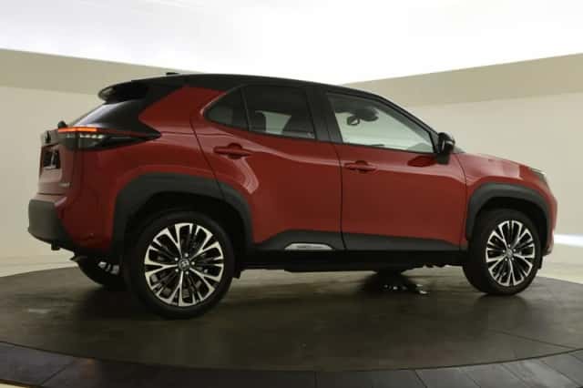 Toyota Yaris Cross (2023) thumbnail 2