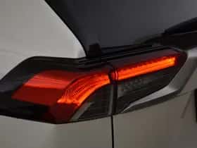 Toyota RAV4 (2021) thumbnail 24
