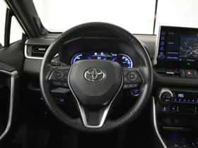 Toyota RAV4 (2021) thumbnail 9