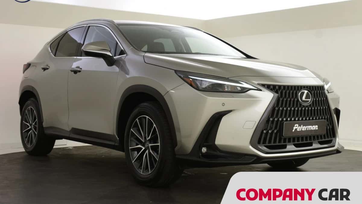 Lexus NX (2025) — foto 1