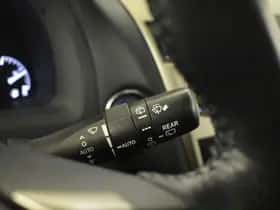 Lexus RX (2016) thumbnail 25