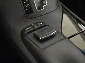 Lexus RX (2016) thumbnail 29