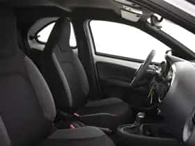 Toyota Aygo (2024) thumbnail 15