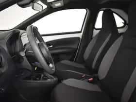 Toyota Aygo (2024) thumbnail 3
