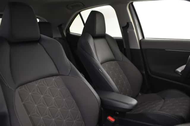 Toyota Yaris Cross (2025) thumbnail 3