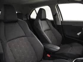 Toyota Yaris Cross (2025) thumbnail 3