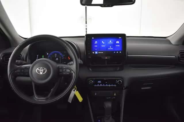 Toyota Yaris (2025) thumbnail 4