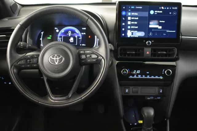 Toyota Yaris Cross (2025) thumbnail 4