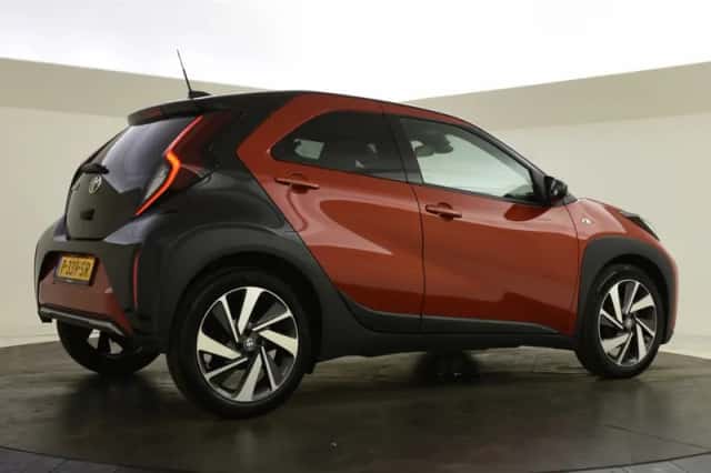 Toyota Aygo (2022) thumbnail 2