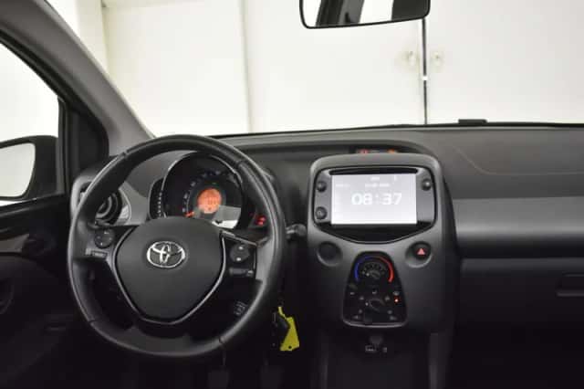 Toyota Aygo (2019) thumbnail 4