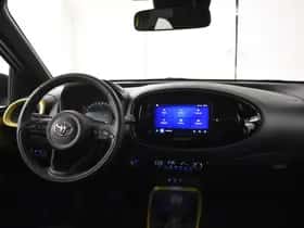Toyota Aygo (2023) thumbnail 4