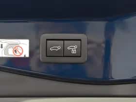 Toyota C-HR (2024) thumbnail 25