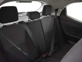 Toyota Yaris (2023) thumbnail 15