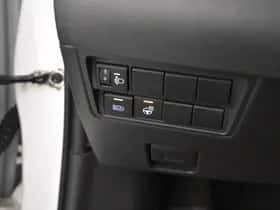 Toyota Yaris (2023) thumbnail 17