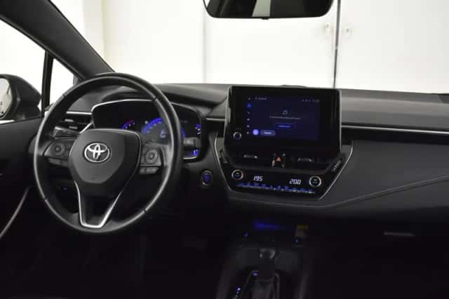 Toyota Corolla (2023) thumbnail 4