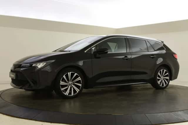 Toyota Corolla (2023) thumbnail 5