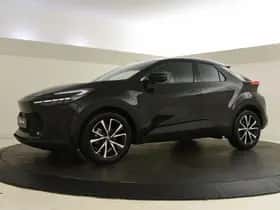 Toyota C-HR (2024) thumbnail 2