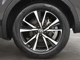 Toyota C-HR (2024) thumbnail 19
