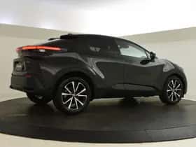 Toyota C-HR (2024) thumbnail 5