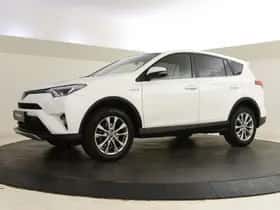 Toyota RAV4 (2018) thumbnail 2