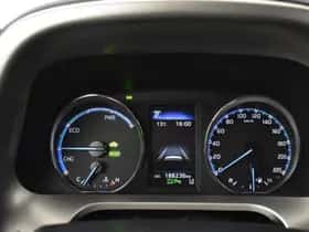 Toyota RAV4 (2018) thumbnail 10
