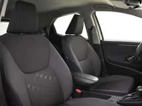 Toyota Yaris (2024) thumbnail 3