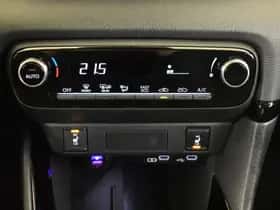 Toyota Yaris (2024) thumbnail 21